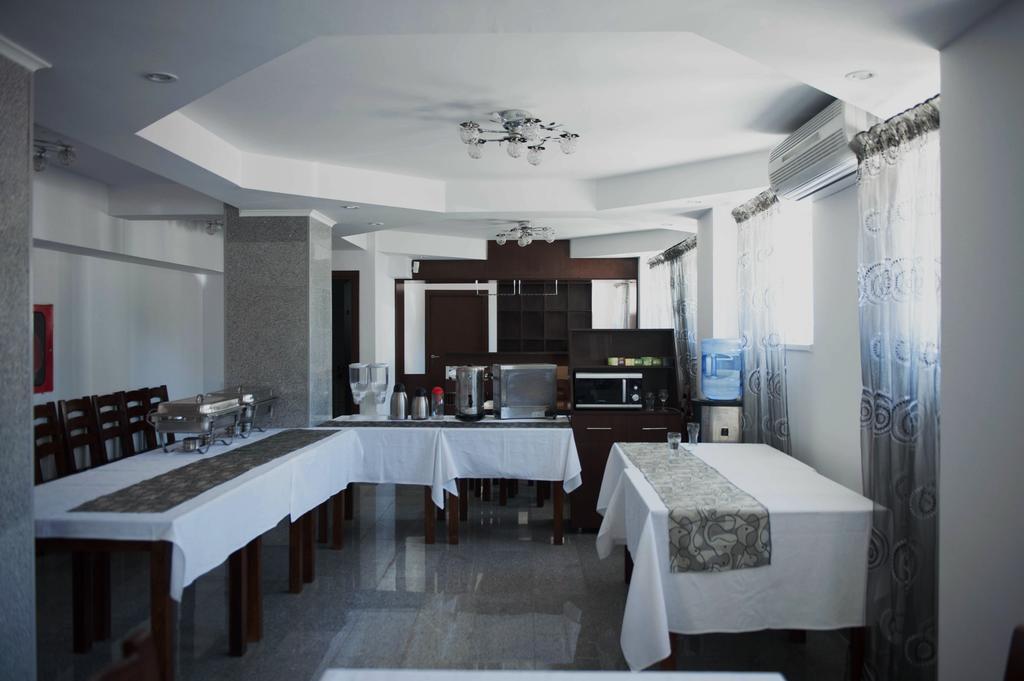 Hotel Clas เอโฟริเอนอร์ด ภายนอก รูปภาพ