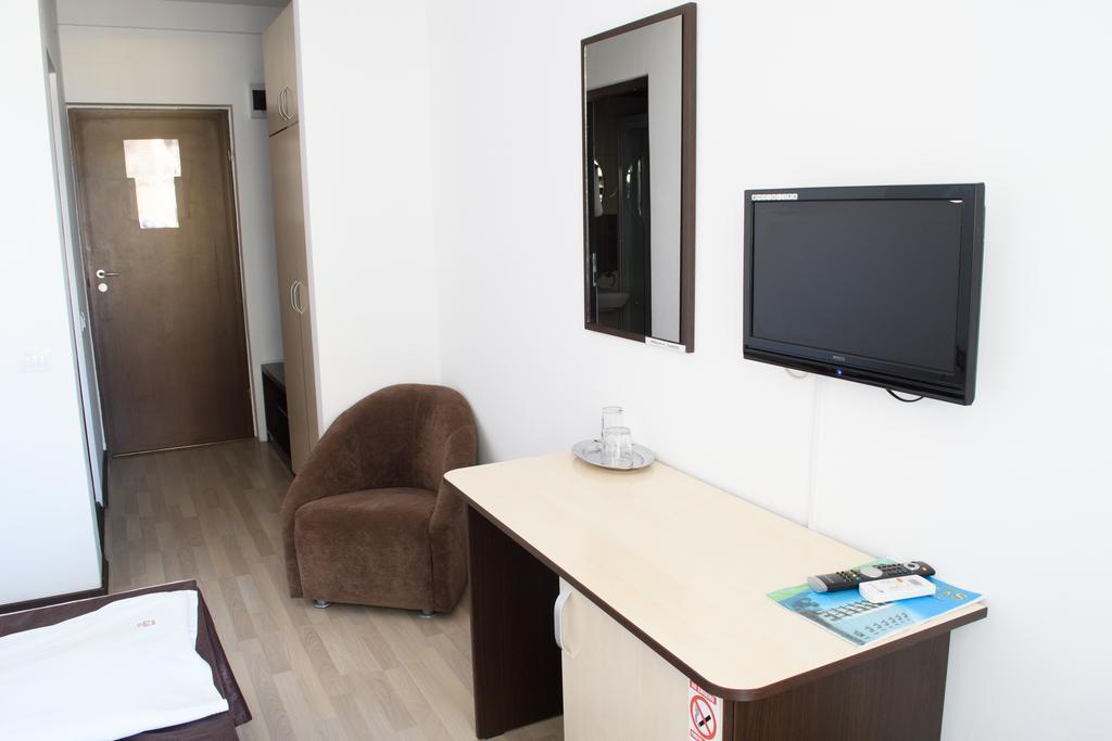 Hotel Clas เอโฟริเอนอร์ด ภายนอก รูปภาพ