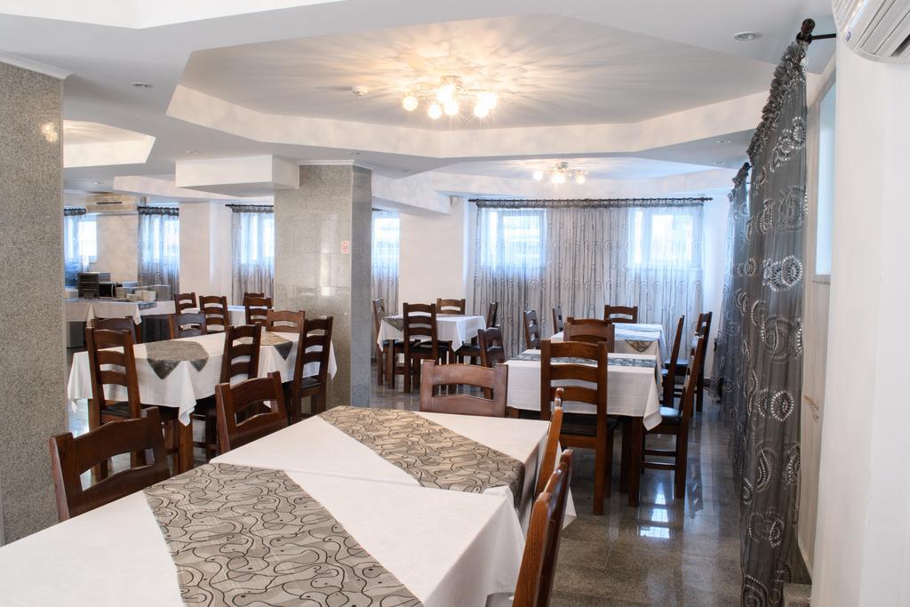 Hotel Clas เอโฟริเอนอร์ด ภายนอก รูปภาพ